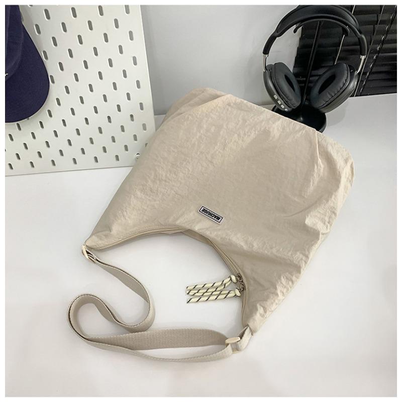 

Winter new large-capacity casual women s bag fashion high-end tote bag versatile shoulder messenger bag