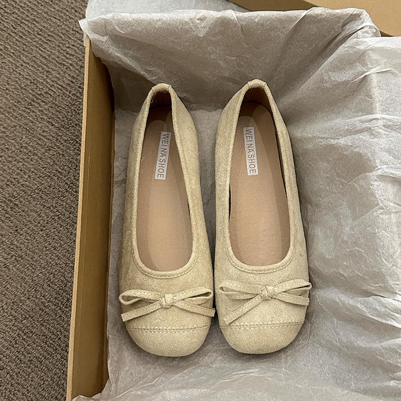 Gentle Soft-soled Women's Red Ladyshoes Shallow Mouth Ballet Single Shoes Retro Doudou Shoes New Flat-soled One-pedal Suede