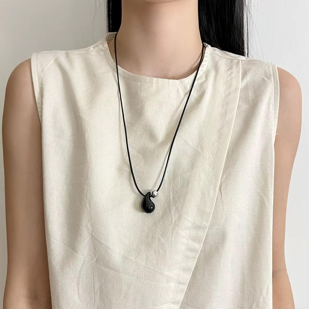 Red Water Drop Women Necklace Drawable Black Rope Pendant Necklaces Sweater Chain  Autumn/Winter