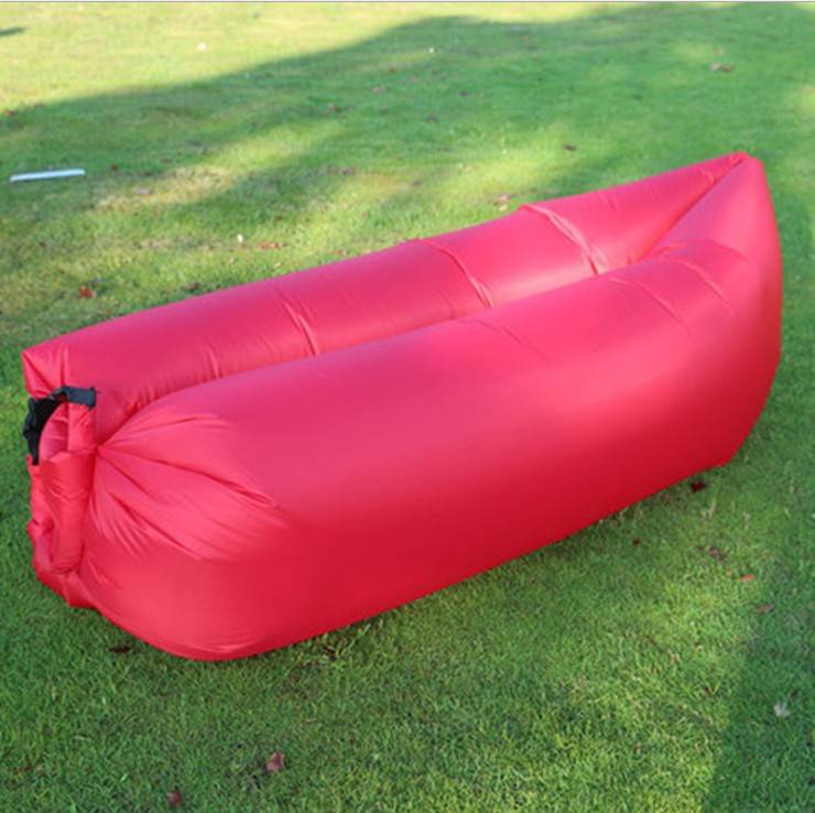 Bequemes aufblasbares Sofa Outdoor Tragbares aufblasbares Sofa Faltbares Camping-aufblasbares Sofa Outdoor-Möbel Aufblasbare Liege