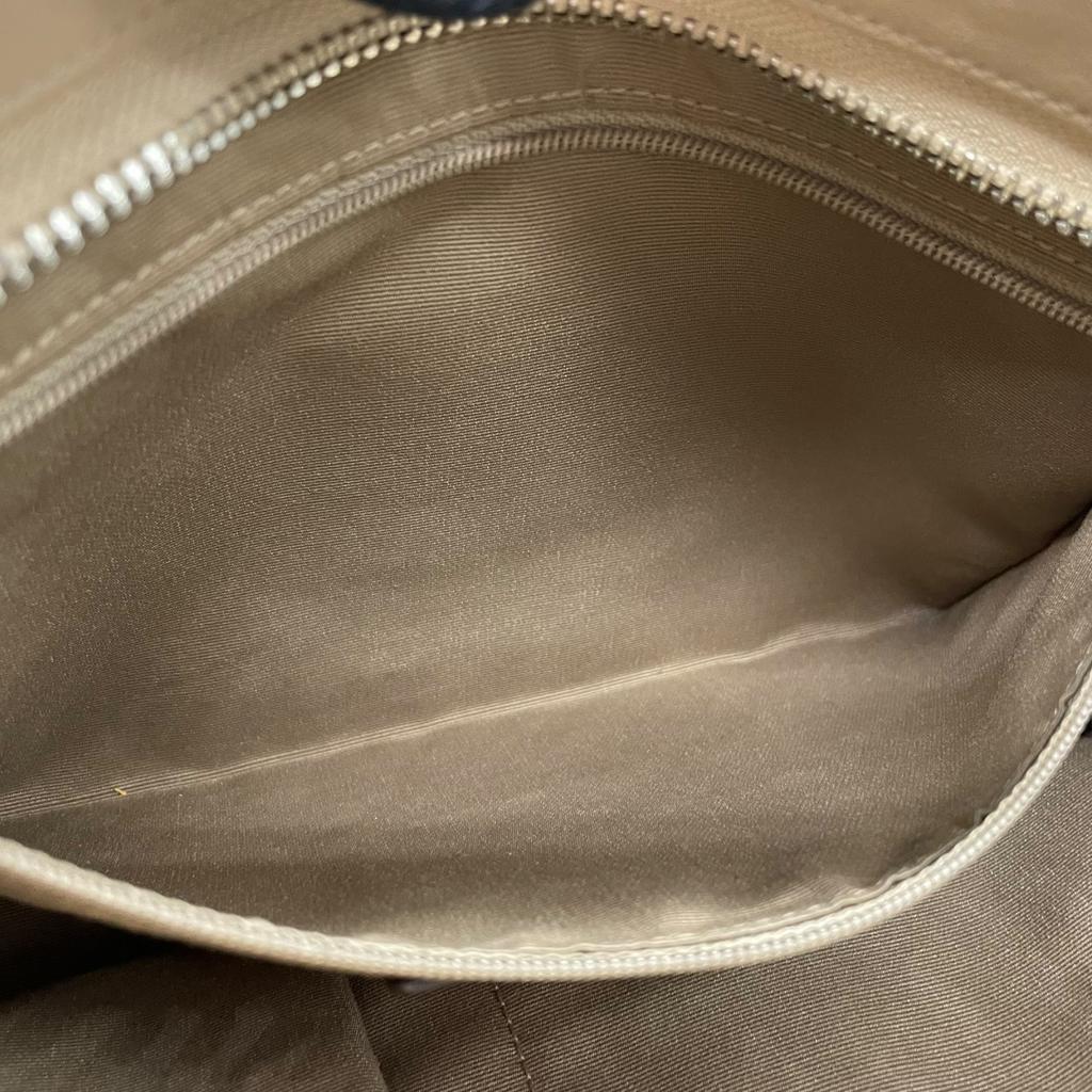 Used COACHShoulder Bag beige leather Women