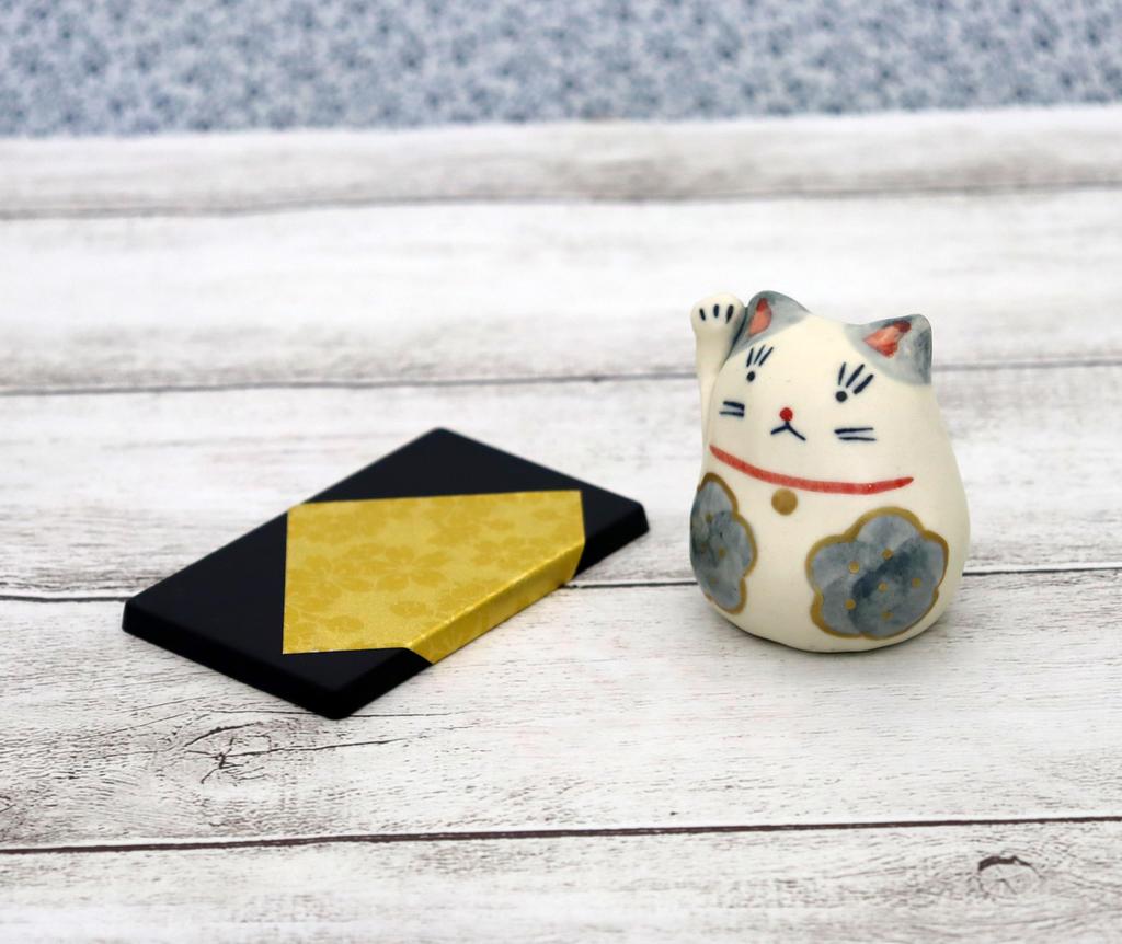 Craftsman House Good Luck Made In Japan Hand-painted Maneki-neko (Blue Flower)