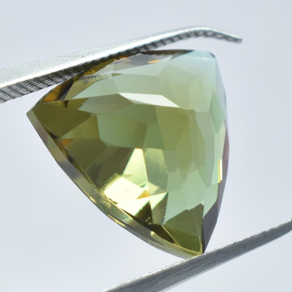 Natural Color Change Alexandrite 7.75 Ct Trillion Certified Beautiful Gemstone