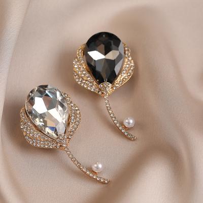 Tulip Brooch Elegant and Exquisite Classic and Versatile Coat Accessory Luxurious Corsage