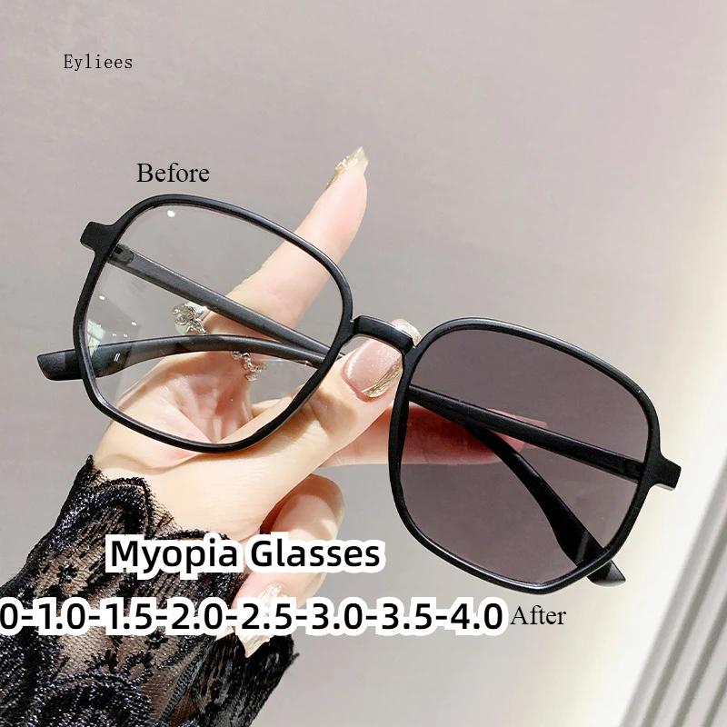 Intelligente Kleurveranderende Fotochemische Zonnebril voor Dames Vrouwen Trendy Bril voor Bijziendheid Mode Afgewerkte Myopie Bril