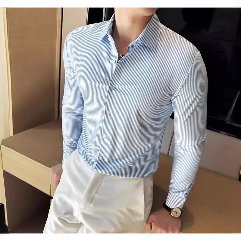 

Мужская деловая повседневная рубашка в полоску с длинным рукавом, не требующая глажки, приталенного кроя, синяя - стиль весна/осень Medium синий