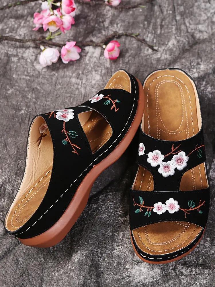Fashion Summer Woman's Slippers Fashion Embroider Flowers Sandals Women Comfortable Wedge Beach Shoes Peep Toe Women Sandalias De Mujer