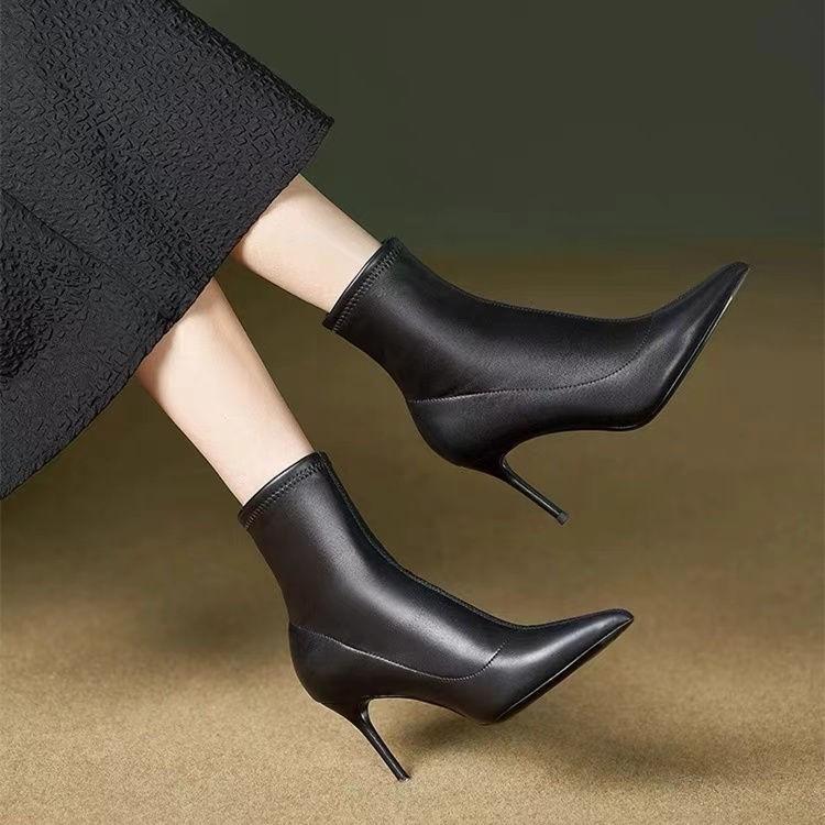 White small short boots women's 2025 new autumn and winter thin boots pointed high heels beige French European and American stiletto boots