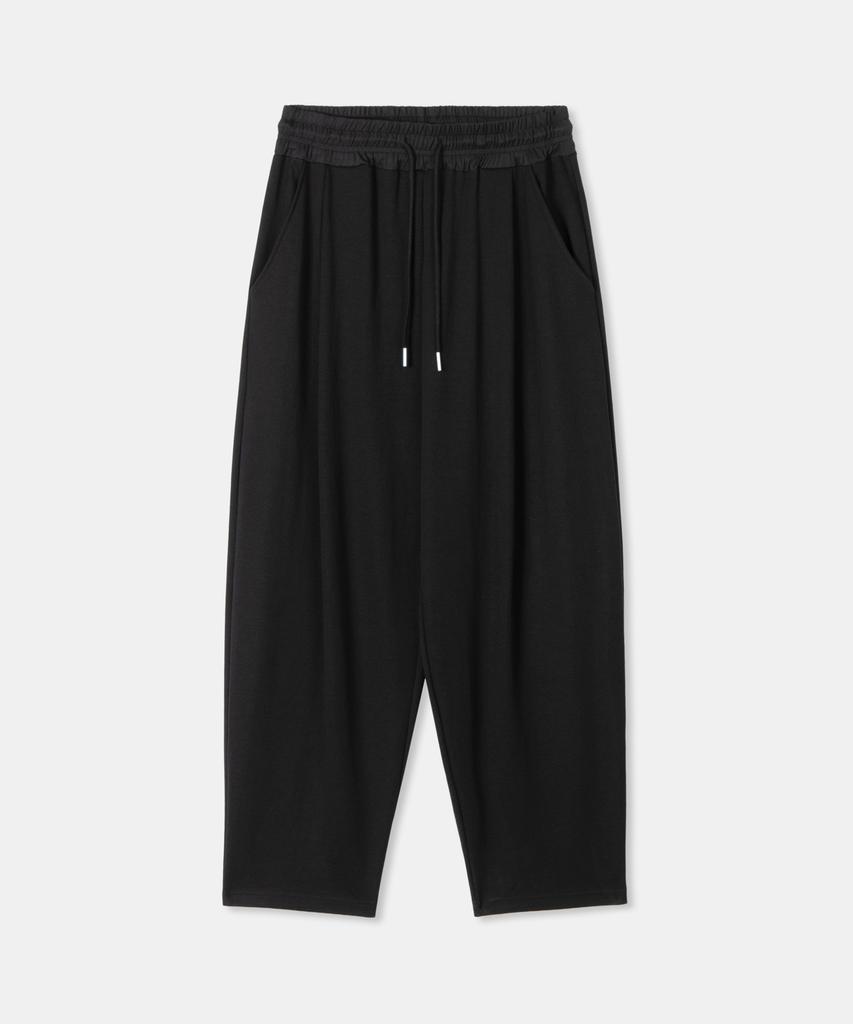 Diaendeukweseucheon Relax Tuck Pants / Black