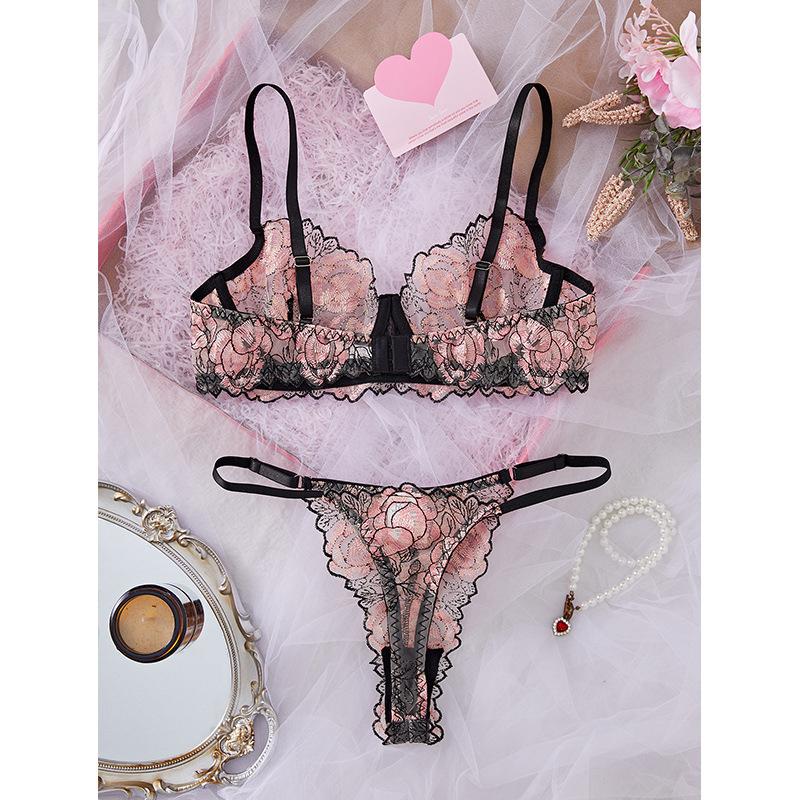 European and American Sexy lingerie sets Sexy contrasting color perspective hollow underwear Flower embroidery sex set