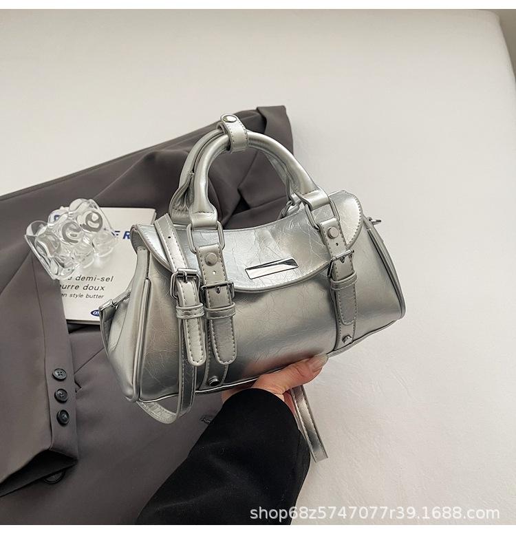 Simple Casual Portable Commuter Bag 2025 New Korean Fashion Shoulder Bag Niche Design Shoulder Crossbody Bag