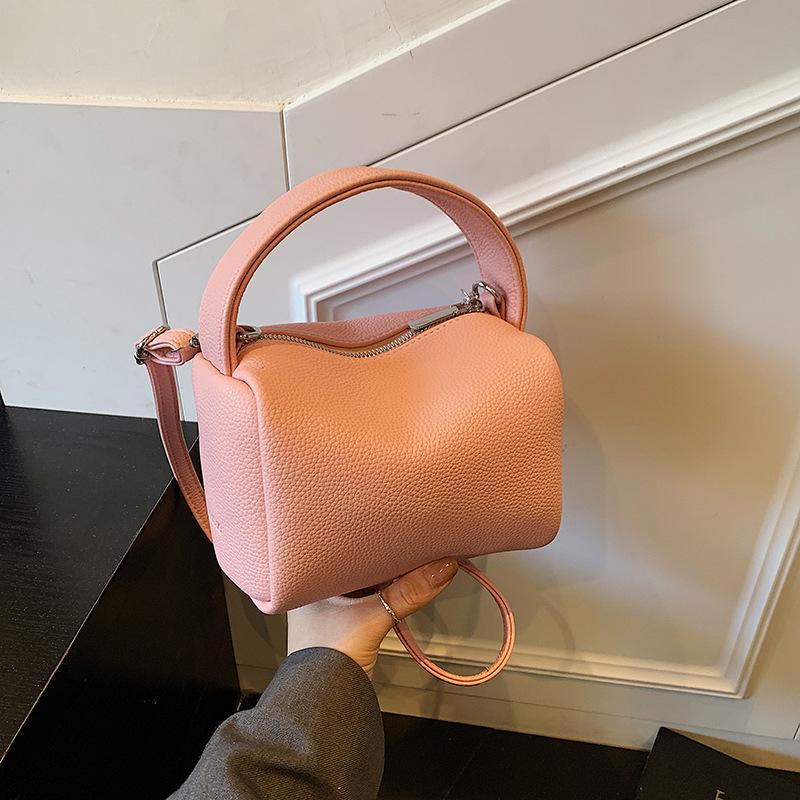 Summer handbag women's 2025  version of the new fashion trendy armpit bag small steamed buns mobile phone bag versatile shoulder bag