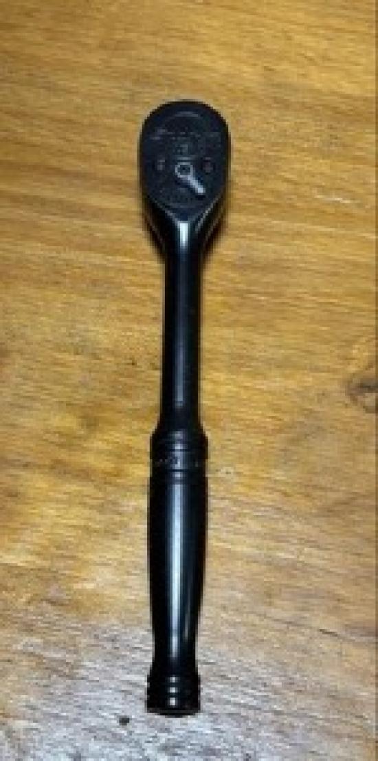 

Инструменты Snap-on 3/8 Трещотка GF830 30 зубцов Черный Б/У 7,40