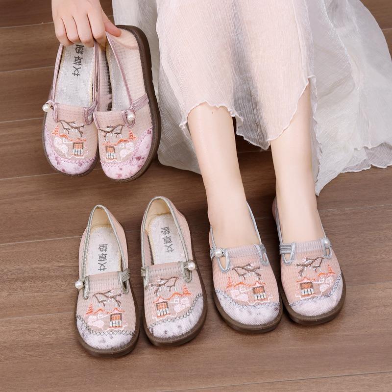 Old ******* Cloth Shoes Women's ****** and Summer New Mesh Shoes Embroidered Shoes S**t Sole One Pedal Mother Single Shoes