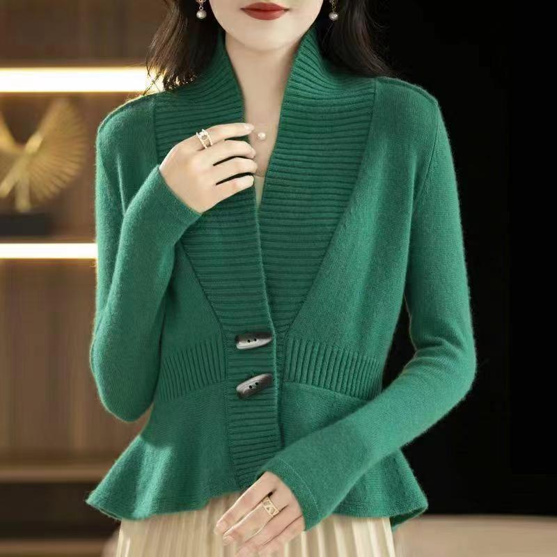 Autumn and Winter New Soft Waxy High-end Knitted Cardigan Women's Simple and Versatile Two-button Lotus Leaf Pendulum Horn Buckle Coat Women
