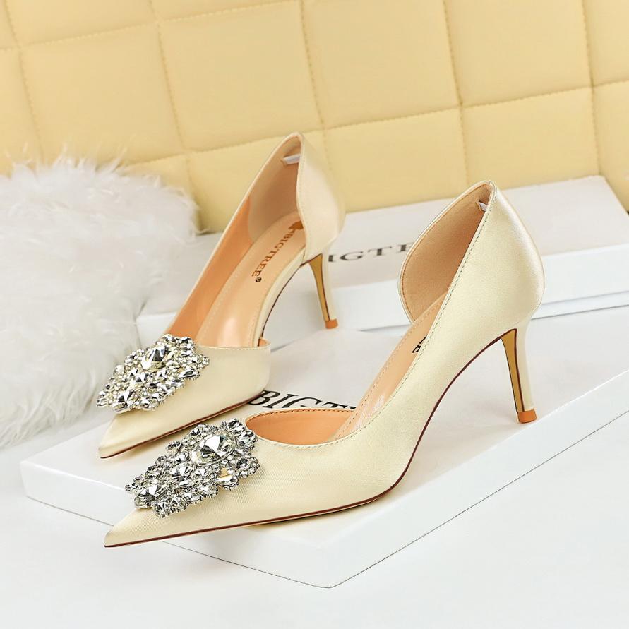 Fashion Rhinestone Kitten Heels Women Pumps Elegant Luxurious Banquet Shoes Pointed High Heels Lady Stilettos 7 Cm 10.5 Cm Heeled Shoes