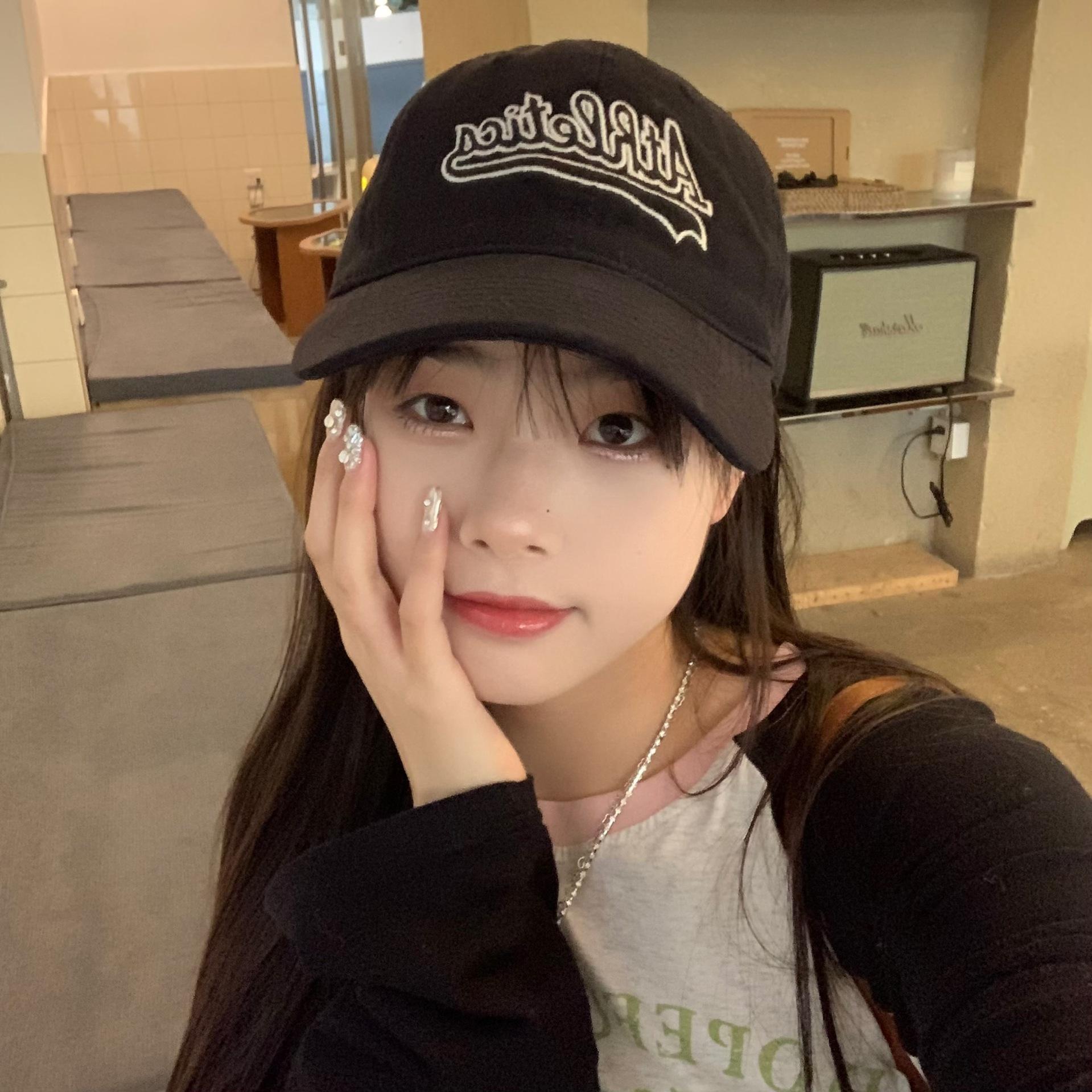 

Sweet and cool micro-washed old soft top big brim baseball cap children versatile big head circumference showing face small peaked cap Adjustable чёрный