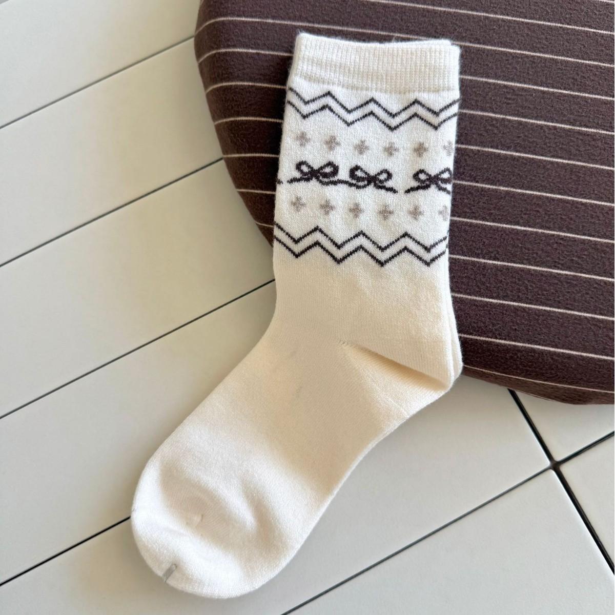 

Socks New Oatmeal Coffee Brown Warm Velvet Thickened Cotton Mid-Leg Socks Color-Blocked Cloth Label Stack Socks Uniform Size One size fits all