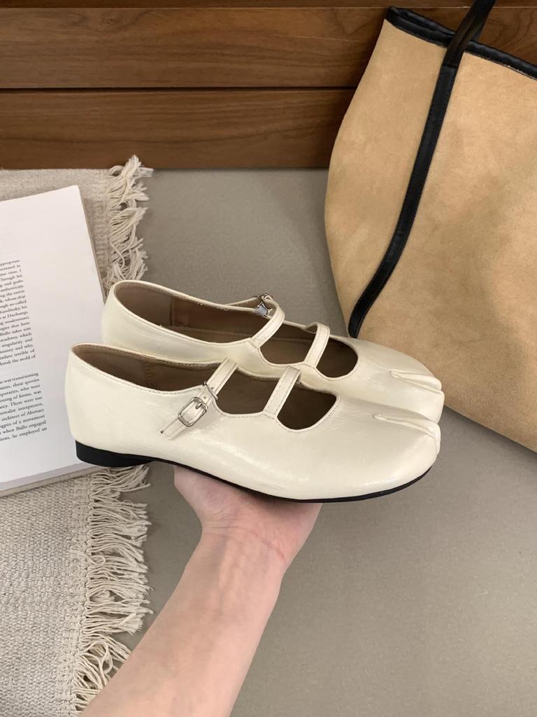 IPPEUM Split Toe Shoes Ballet Flats Buckle Straps 2025 New Summer Mary Janes Ballerinas Zapatos Mujer