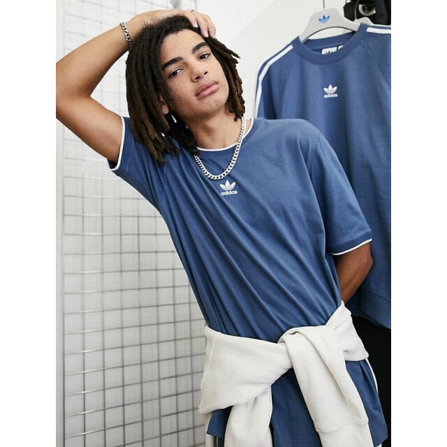 

Синяя футболка с тремя полосками adidas Originals Rekive