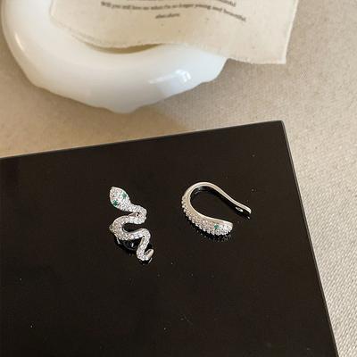 Nuovi orecchini cinesi retrò con zirconi a forma di serpente, personalità femminile, temperamento unico, eleganti e versatili