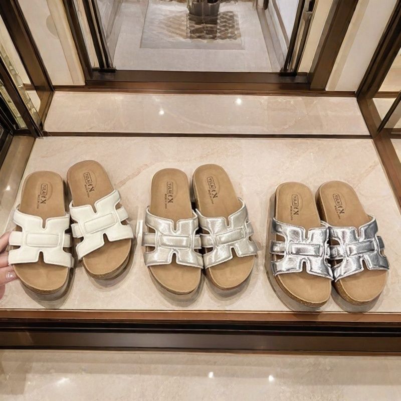 Soft-soled Slippers Women's Summer Wear Thick-soled High-end New Retro Night Market Beach Cool Slippers