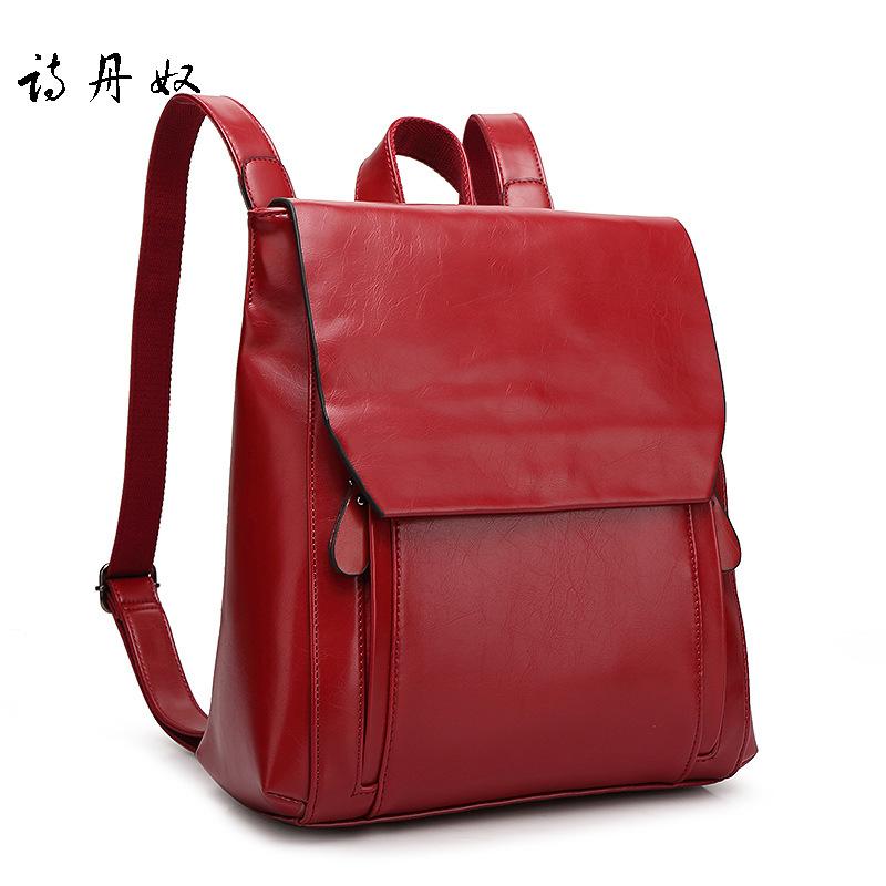 A Retro Oil-wax Leather Backpack for Women, A Fashionable Schoolbag for Female College Students