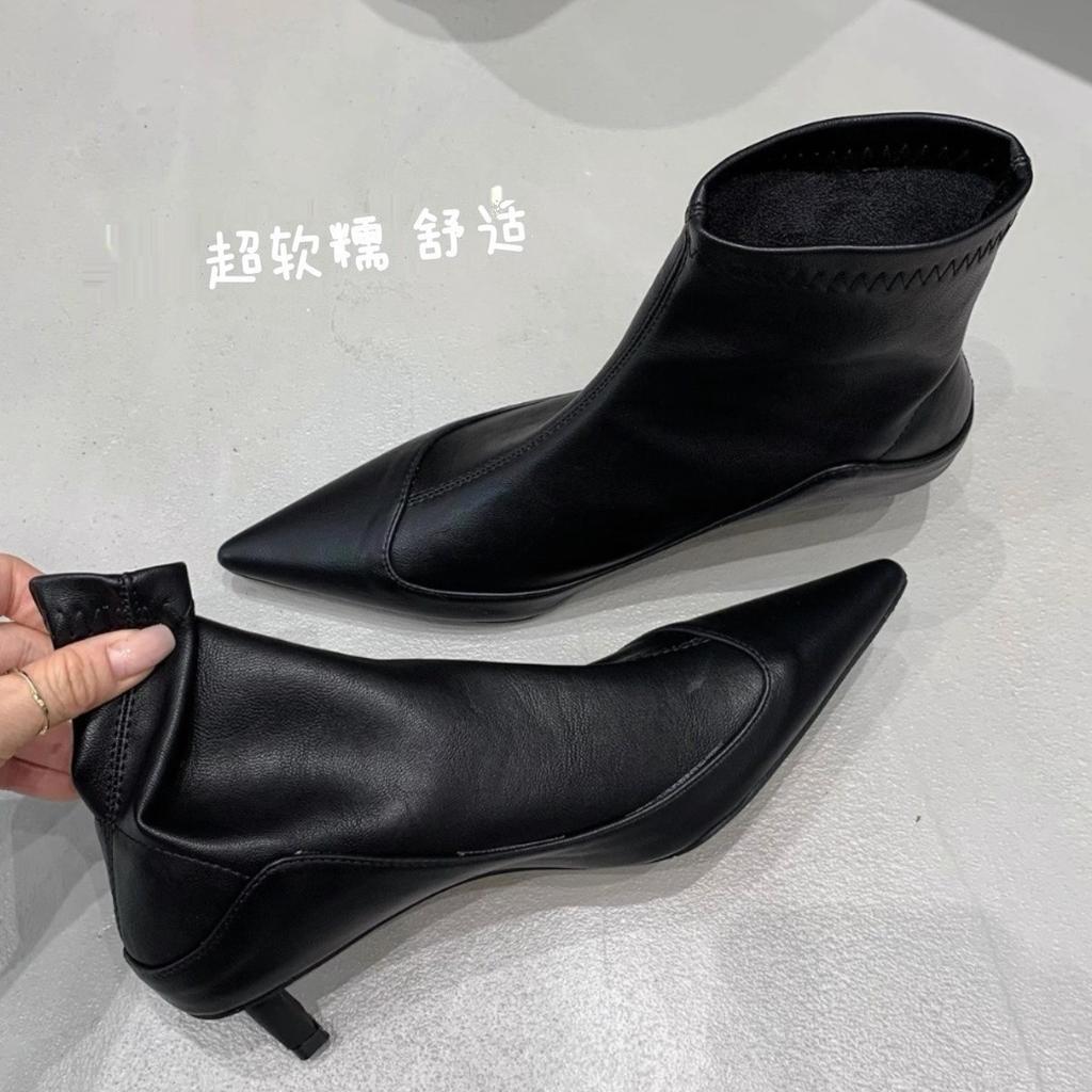 French Pointed Short Boots for Women's Autumn and Winter New Low-heeled Fashion Soft Leather Versatile Velvet Display and Bare Boots
