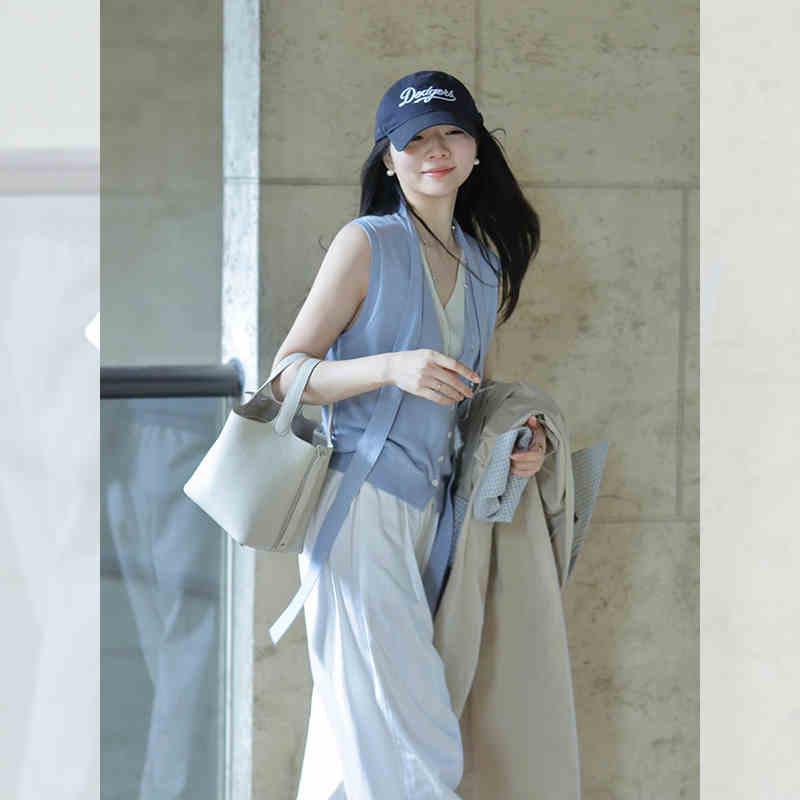 

Синий трикотажный жилет без рукавов с V-образным вырезом в корейском стиле - Женский летний топ для миниатюрных Large синий