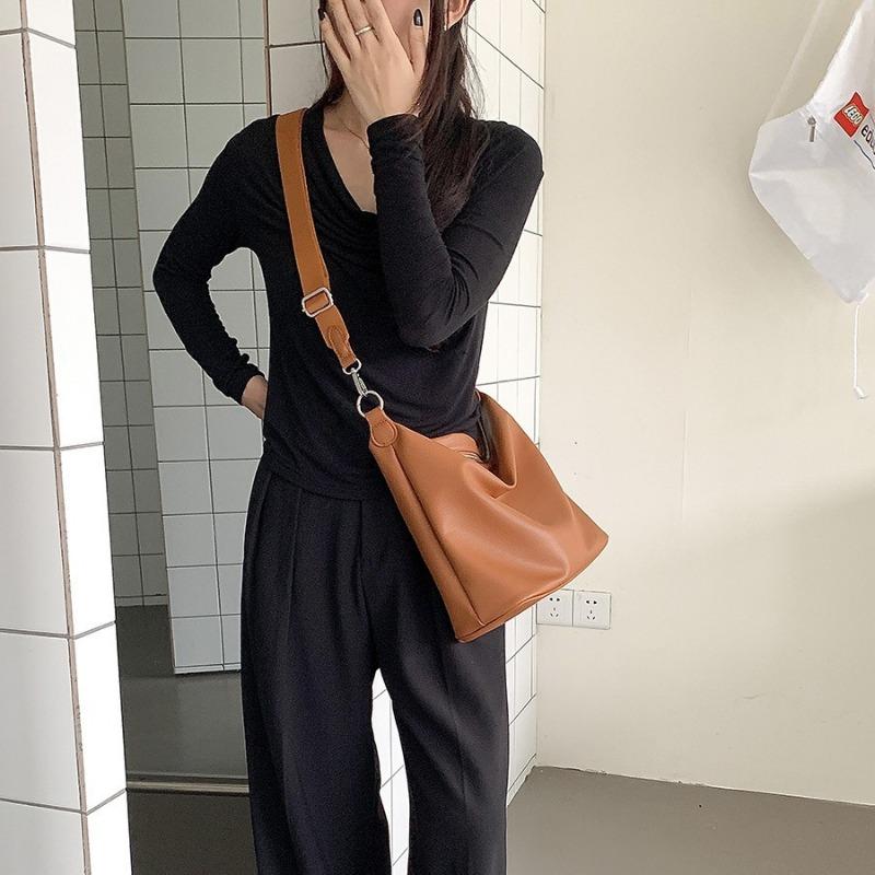 Soft leather commuter tote bag large capacity women's niche versatile shoulder nylon bag casual student messenger bag women