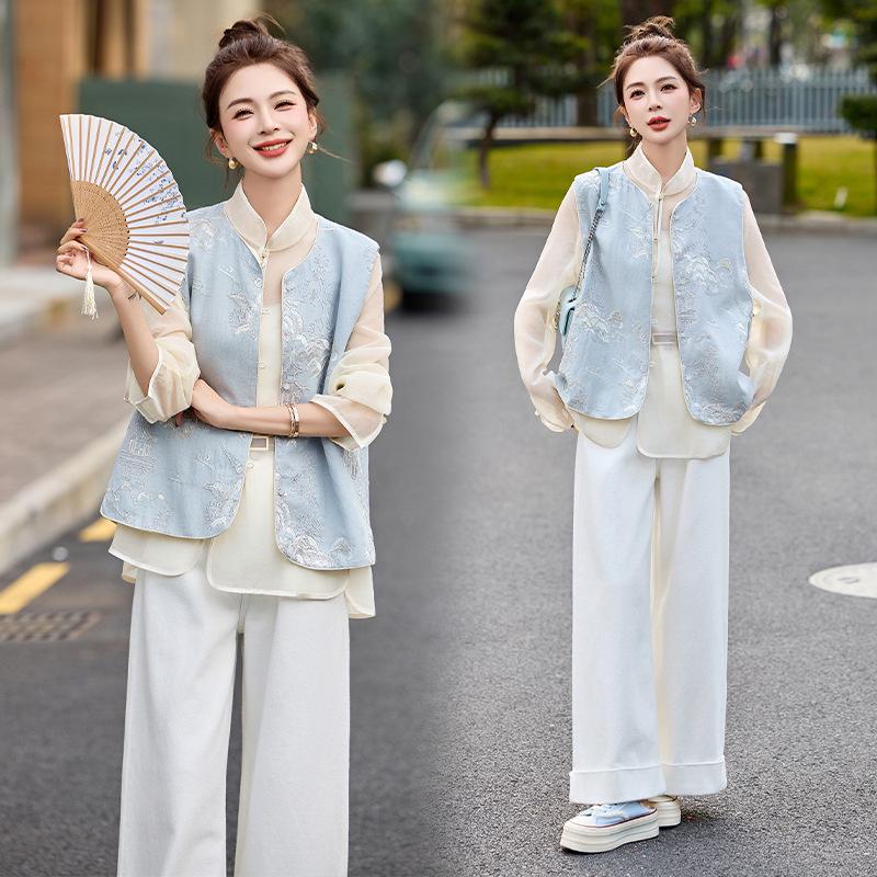 

Женский двусторонний жилет из рами с вышивкой в китайском национальном стиле, весна 2025 (CY8121) L (110-120 Jin) синий