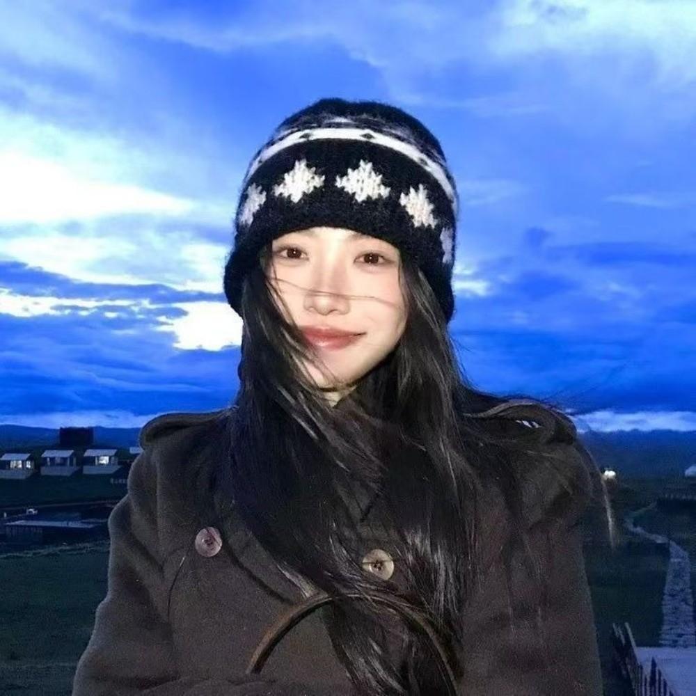 Windproof Pullover Hat Thickened Foldover Beanie Hat Fashion Jacquard Knitted Hat