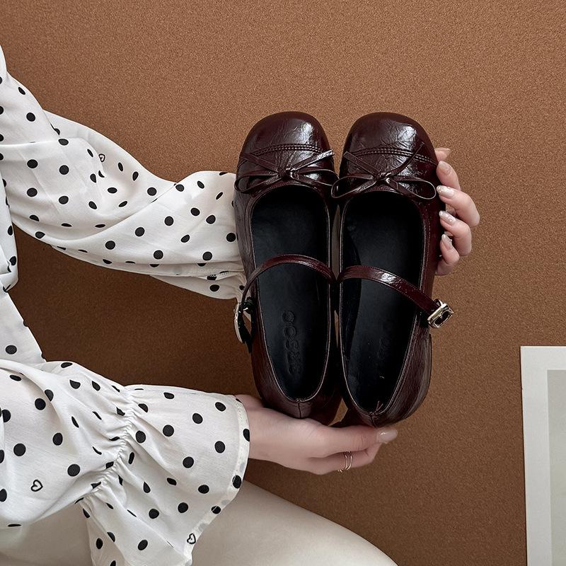 

Серебристые туфли-балетки с бантиком, женские, лето 2025, новые, французские, плоские, Мэри Джейн, ретро, маленькие кожаные туфли 35