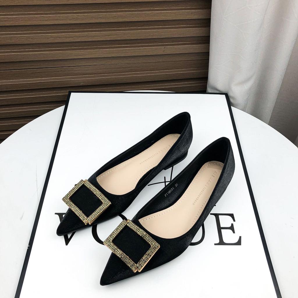 Pointed flat shoes temperament rhinestone rhinestone soft sole commuting shallow mouth single shoes