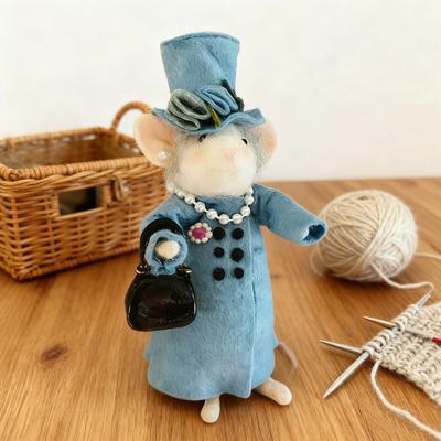 Weihnachtsfilzmaus Niedliche Filzmaus Dame Figur Nadelfilz Maus Ornament