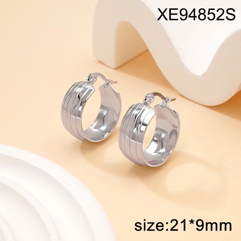 18K Gold Plated Titanium Steel Earrings for Women: High-End Luxury European & American Style Ear Cuffs