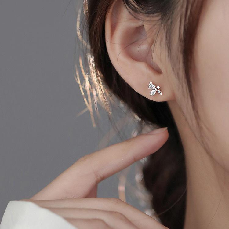 2022 Trendy 925 Sterling Silver Leaf Stud Earrings for Women: Sweet and Fresh Summer Style