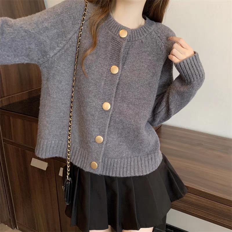 

Autumn and winter new single-breasted knitted cardigan age-reducing short jacket women s casual loose top sweater One size