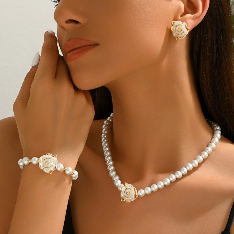3Pcs Camellia Women'S Party Necklace Bracelet And Earrings Set Elegant Bridal Jewelry Gift