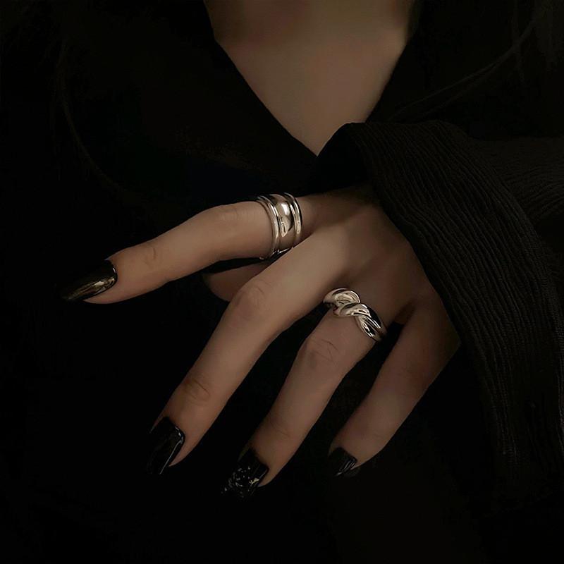 Sterling S925 Unique Silver Womens Ring With Intricate Thick Design And Modern Aesthetic Punk