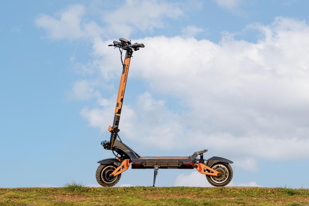KuKirin G3 Pro Elektroroller 2*1200W Motoren, 52V 23.4AH Akku, 65 km/h Geschwindigkeit 80 km Reichweite, 10" Reifen, Tragbarer Akku, Schnellladung, E-Scooter