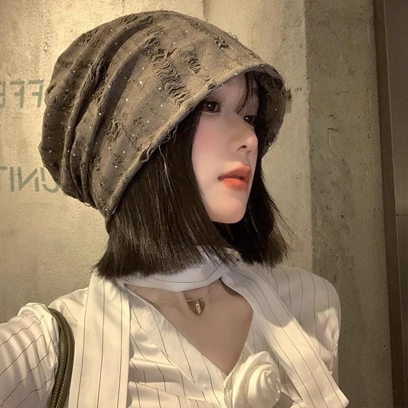 Retro Hole Wasteland Wind Cold Hat Women's Autumn and Winter Loose Versatile Pile Hat Show Face Small Hat Tide