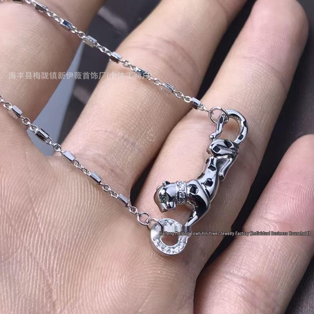 Luxury European/American Cross-Border Full Diamond Studded Reclining Leopard Necklace with Shy Leopard Pendant