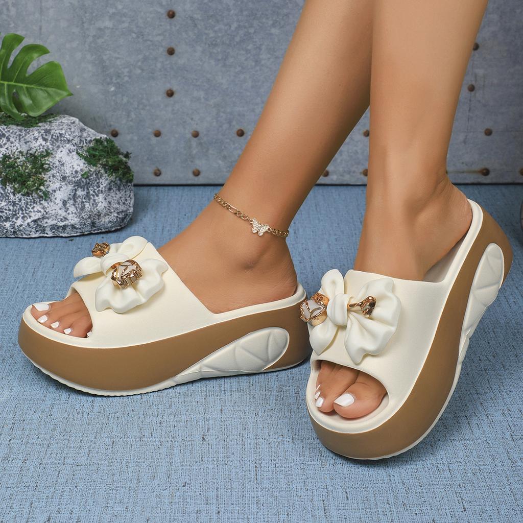 Fashion 2025 Women Slippers EVA Soft Sole Summer Casual Women Platform Sandals Fashion Non-Slip Beach Slippers Luxury Slides Women