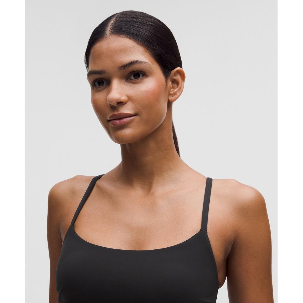 Lululemon WunDer Train Strappy WrappeD Bra  Light Support  C D Cup blaCk
