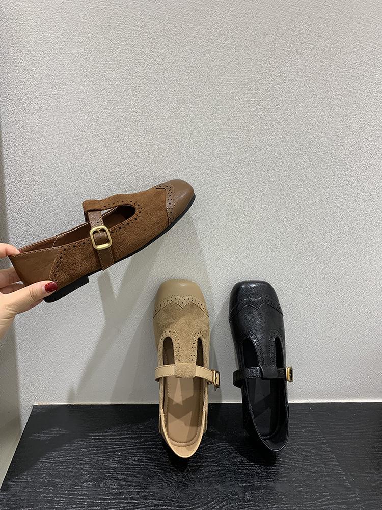 Retro Carved Square Head Shallow Mouth Single Shoes Flat-soled Small Leather Shoes Women's Niche Design French Mary Jane Shoes Autumn Women's Shoes