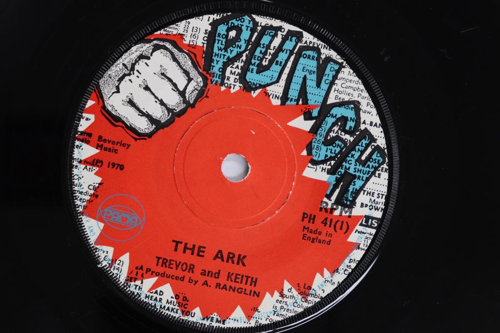 7inch Record TREVOR KEITH MINNA BOYS The Ark False Reador PH41 PUNCH 1970 UK Reggae Ska Dub Used