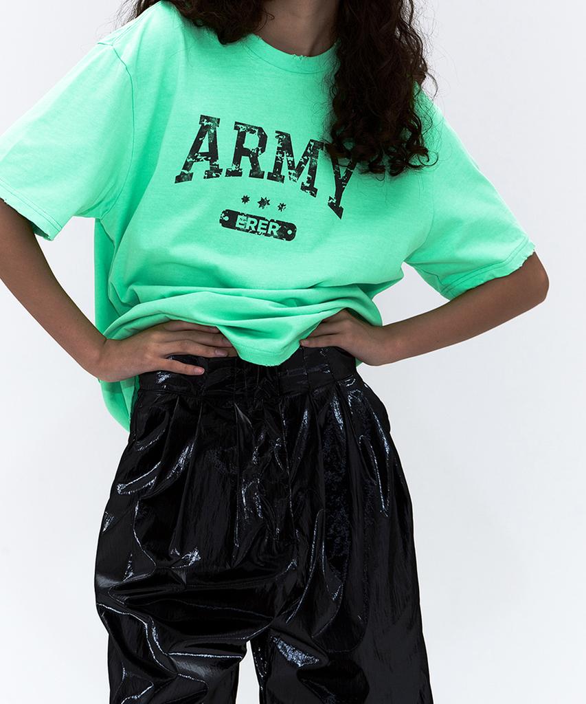 ERER Box-Pleat Faux Leather Shorts Black
