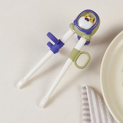 Ergonomic Childrens Chopsticks Feature Auto Rebound Technology For Early Auto Feeding Skill Development