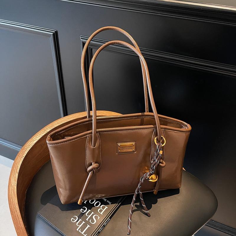 Large-capacity Bag Women's Bag Winter New High-end Oily Leather Niche Commuter Bag Versatile Shoulder Tote Bag